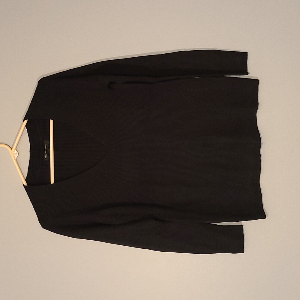 Banana Republic Black V-Neck Sweater